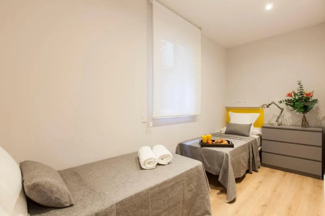 Gorgeous 4Bed 4Bath Close To City Center Barcelona 0*,  Spain